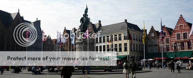http://i537.photobucket.com/albums/ff333/micou_/bruges/P1050348.jpg?t=1239957548