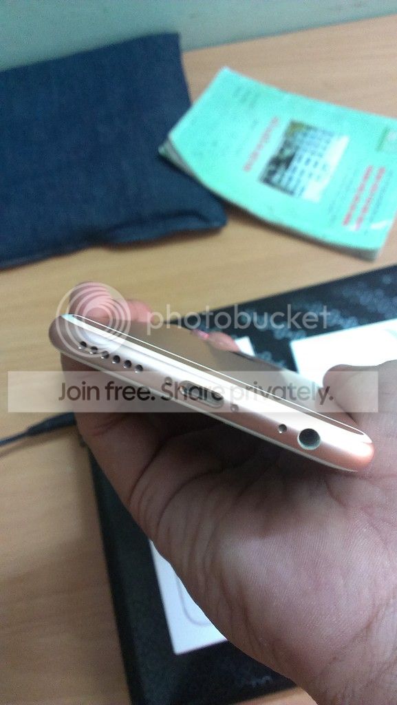 Bán iphone 6s 16g màu Rose new 99,99%, fullbox, hàng tgdđ bh den t12/2016. Giá 15tr