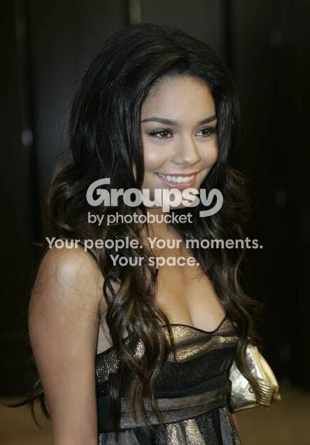 vanessaannehudgens-dot-net_image-4.jpg